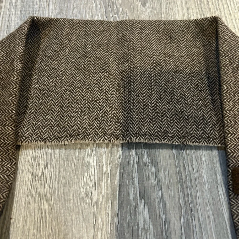 Brown Herringbone Men's Scarf - Unbranded with Velcro closure 50 in x 5 1/2 in
